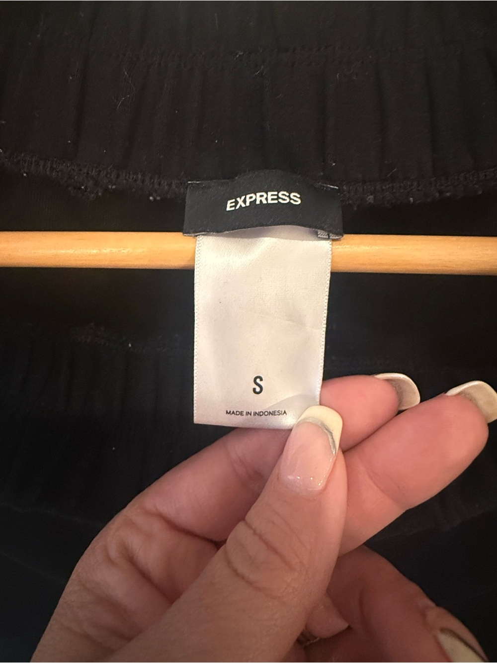 Express Women’s Black Joggers w/Pockets- S - Picture 2 of 5